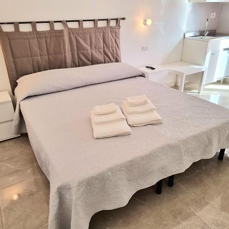Entos Suite Cagliari Exteriör bild
