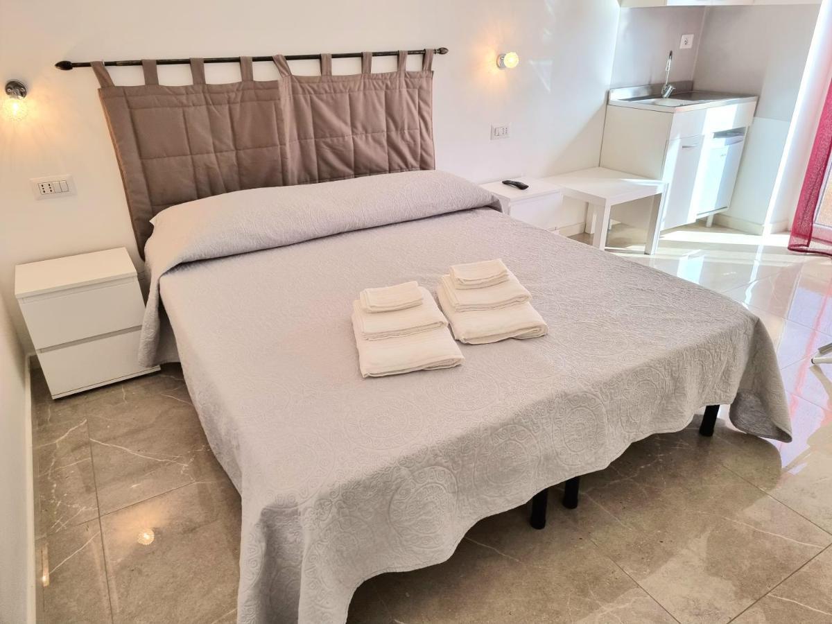 Entos Suite Cagliari Exteriör bild